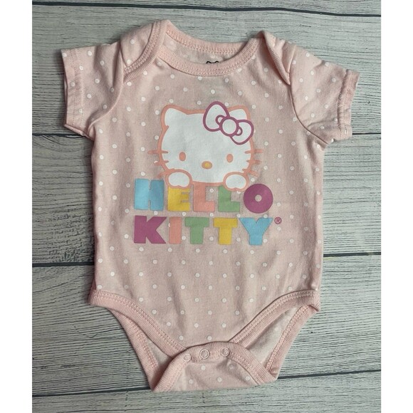 Four Hello Kitty Baby Girl Onesies Bodysuits, Size 0-6 months - Picture 4 of 11